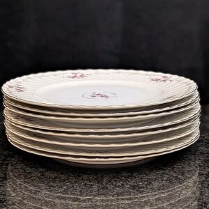 Elegant Floral Dinner Plate Set